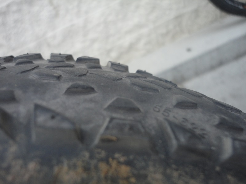 Zadní plášť Continental Race King po 5000 km jízdy v extrémních podmínkách